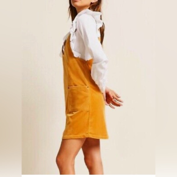 ❤️ Forever 21 Corduroy overall style dress. Size Large❤️ - Picture 2 of 8